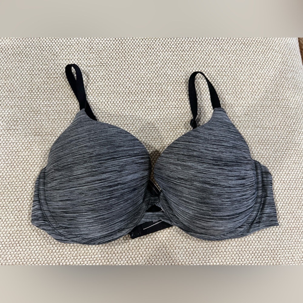 Victoria Secret- perfect shape bra